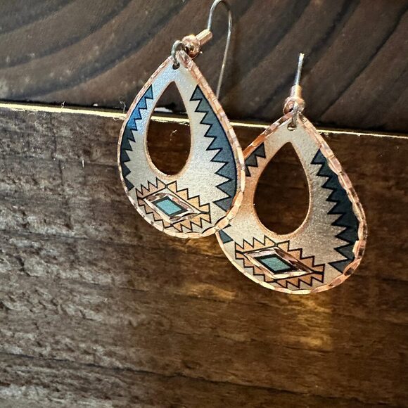 Boho Native American Tribal Teal Blue Native Copper Wire Earrings, Gift Box - Picture 4 of 9